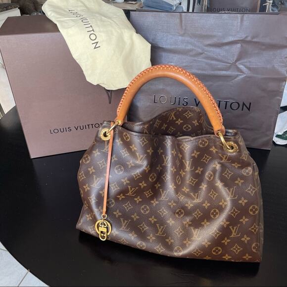 Louis Vuitton Artsy MM Monogram Canvas - Picture 2 of 16